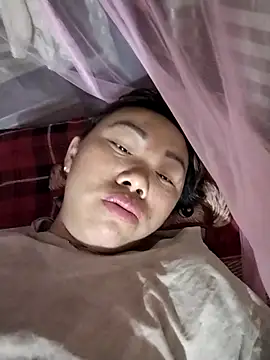 Bella-222 online show from April 13, 2026, 11:10 pm