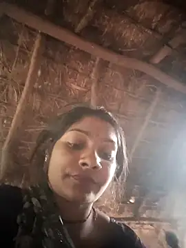 Hotty raghni online show from February 18, 2026, 2:40 am