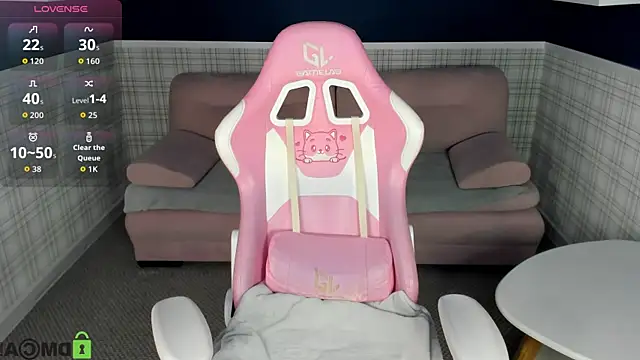 Stella Lee online show from March 26, 2026, 11:43 pm