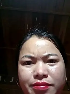 emlylyxinh online show from February 18, 2026, 7:04 am