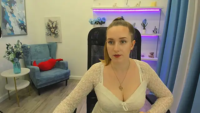 Snapshot of CaseyTerini chatting on May 23, 2026, 11:36 am CaseyTerini online show from May 23, 2026, 11:36 am
