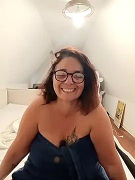 Snapshot of pulpeuse64 chatting on April 10, 2026, 6:45 pm pulpeuse64 online show from April 10, 2026, 6:45 pm