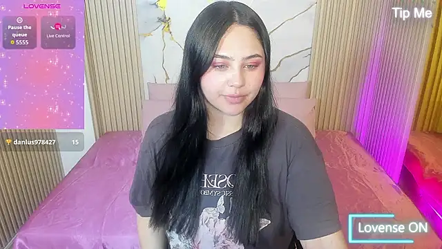 Snapshot of Siena_Tay chatting on March 24, 2026, 11:59 am Siena Tay online show from March 24, 2026, 11:59 am