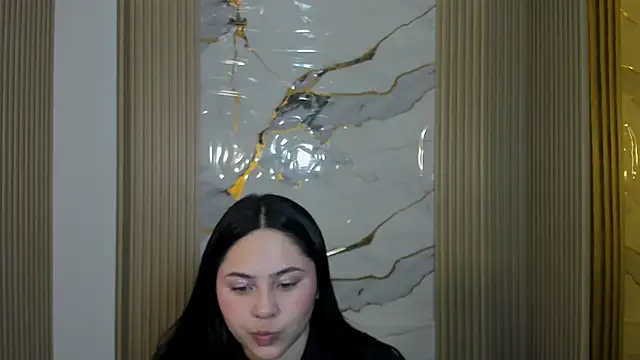 Snapshot of Siena_Tay chatting on April 6, 2026, 11:55 am Siena Tay online show from April 6, 2026, 11:55 am