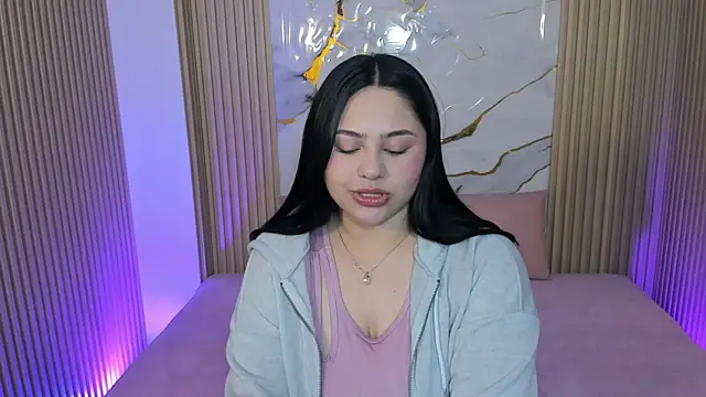 Snapshot of Siena_Tay chatting on April 10, 2026, 11:59 am Siena Tay online show from April 10, 2026, 11:59 am