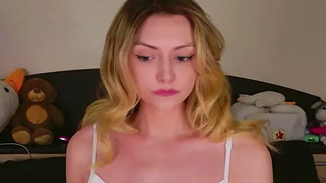 Leecey online show from February 23, 2026, 6:38 pm