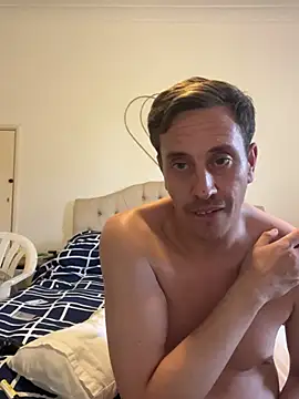 Snapshot of malcolm2334 chatting on July 6, 2026, 6:43 pm malcolm2334 online show from July 6, 2026, 6:43 pm
