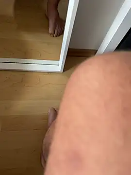 heytherez online show from July 18, 2026, 9:02 am