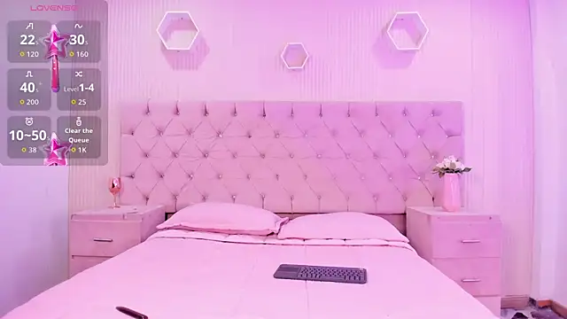Snapshot of JazminRusso_ chatting on April 13, 2026, 4:07 am JazminRusso online show from April 13, 2026, 4:07 am