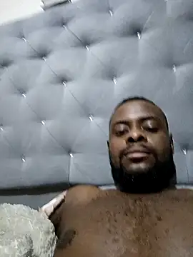 Snapshot of Tuverdugo12 chatting on March 17, 2026, 10:51 am Tuverdugo12 online show from March 17, 2026, 10:51 am