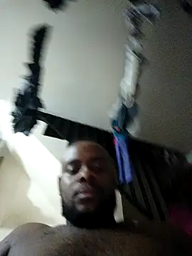 Snapshot of Tuverdugo12 chatting on April 10, 2026, 4:06 am Tuverdugo12 online show from April 10, 2026, 4:06 am