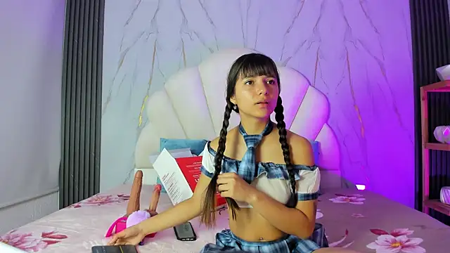 LiaJohnnson  online show from March 26, 2026, 4:40 am