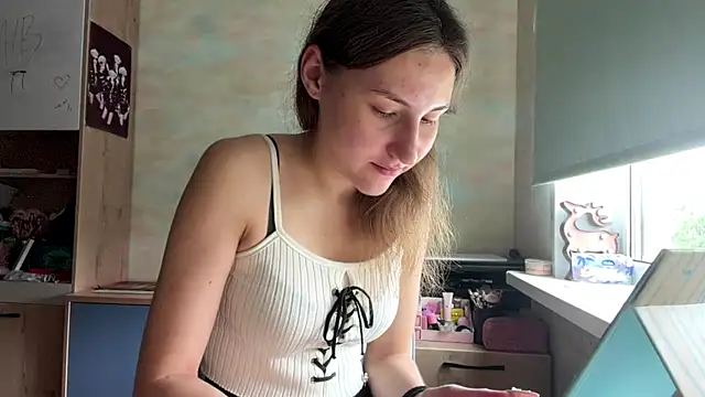 Snapshot of Miaaa_Moon chatting on July 18, 2026, 6:50 am Miaaa Moon online show from July 18, 2026, 6:50 am