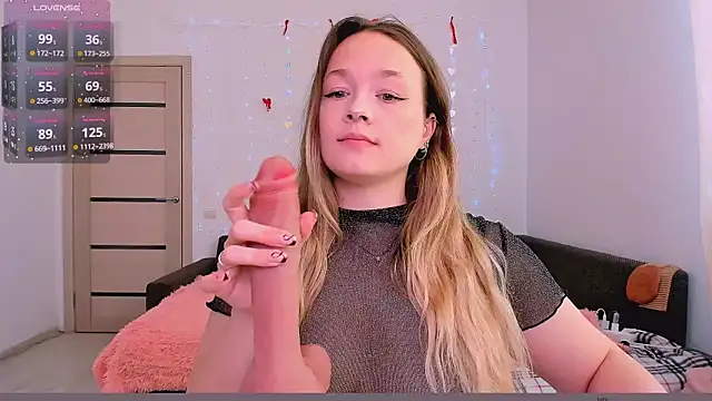 Snapshot of evilla_brill chatting on March 5, 2026, 11:28 am evilla brill online show from March 5, 2026, 11:28 am