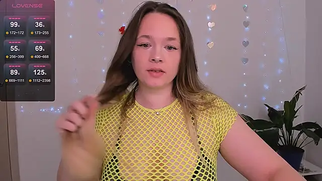 Snapshot of evilla_brill chatting on April 12, 2026, 8:19 am evilla brill online show from April 12, 2026, 8:19 am