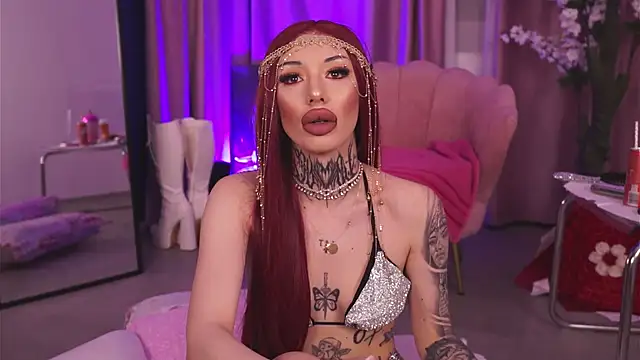 Snapshot of CassandraFoxy chatting on February 7, 2026, 5:22 am CassandraFoxy online show from February 7, 2026, 5:22 am