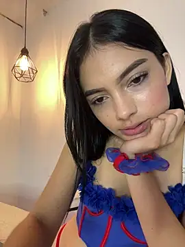 Doll Alaia  online show from February 23, 2026, 6:27 pm