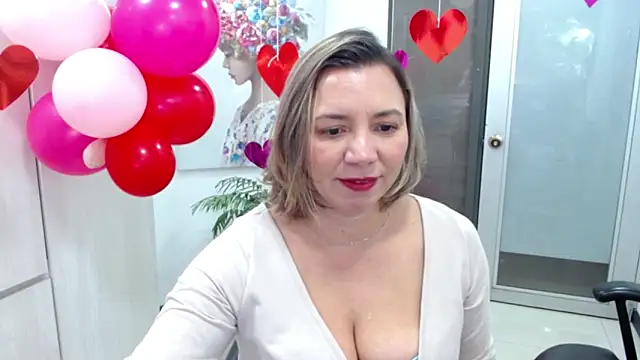 milfsecret69 online show from February 16, 2026, 11:50 am