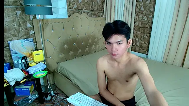 urtwinkjoshx online show from February 17, 2026, 5:04 am