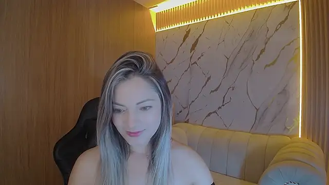 sofia nova tf online show from February 11, 2026, 1:38 pm