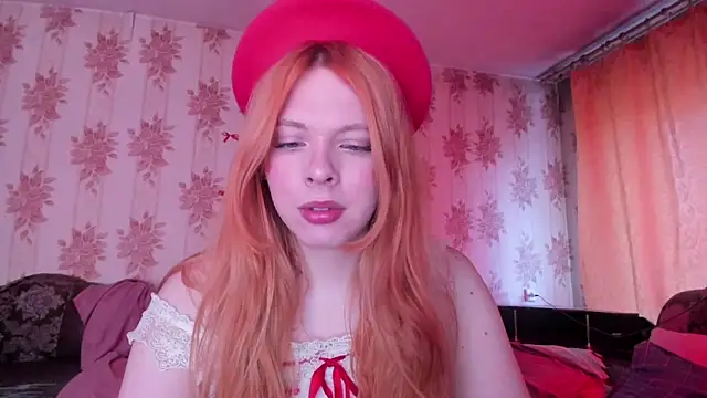 Snapshot of Cutie_Bambi chatting on April 17, 2026, 11:13 am Cutie Bambi online show from April 17, 2026, 11:13 am