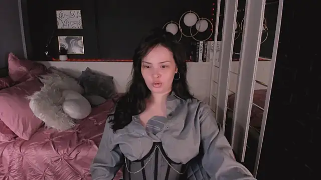 Snapshot of Maykinkya chatting on July 15, 2026, 2:00 pm Maykinkya online show from July 15, 2026, 2:00 pm