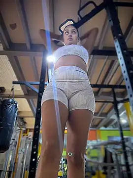 Snapshot of LunaHeat chatting on February 19, 2026, 3:08 pm LunaHeat online show from February 19, 2026, 3:08 pm