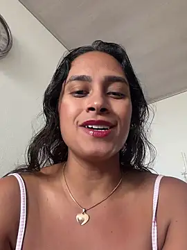 LunaHeat online show from May 17, 2026, 6:37 pm