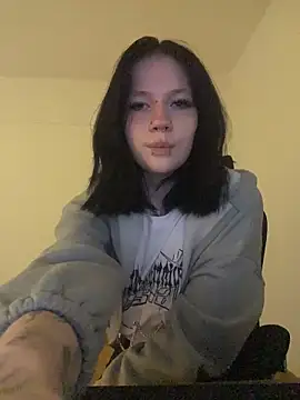 AuraShift online show from February 12, 2026, 5:24 am