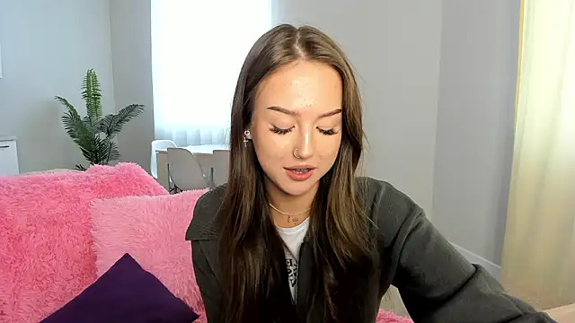 Snapshot of G0od_girl chatting on February 15, 2026, 8:35 am G0od girl online show from February 15, 2026, 8:35 am