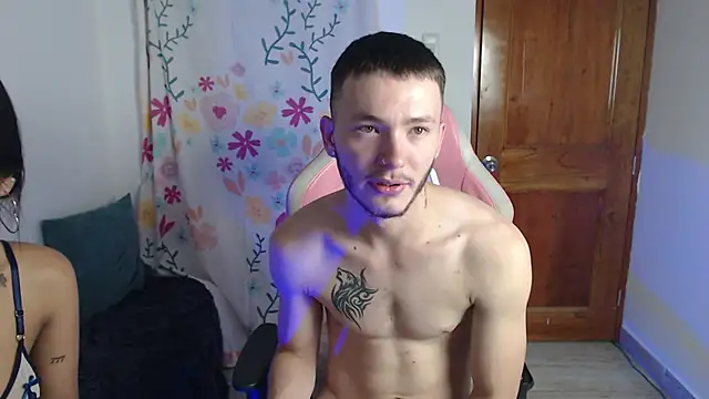 Ariana Esteban07 online show from February 21, 2026, 10:49 am