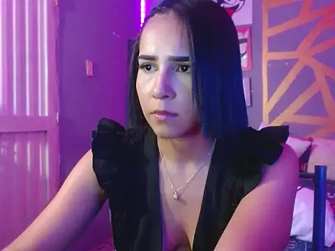 Evelyn lovers  online show from March 22, 2026, 12:36 am