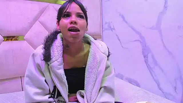 KendallArdent online show from April 7, 2026, 2:17 pm