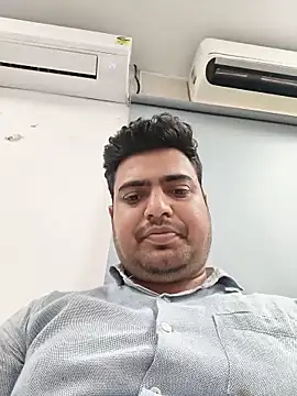 hunterkingshan online show from May 15, 2026, 12:12 pm