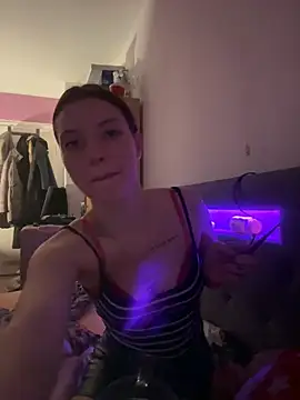 SofieKayla online show from February 2, 2026, 9:24 pm