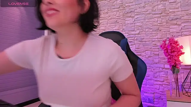 butterflyx39 online show from March 16, 2026, 12:09 pm