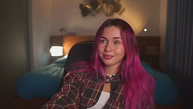 Sarah Pink online show from February 15, 2026, 12:25 pm