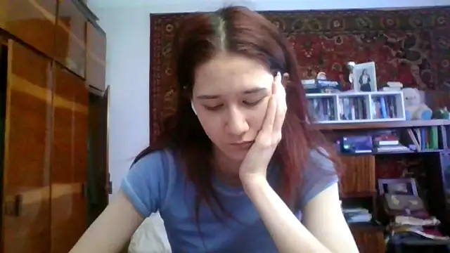 NickiKisinger online show from March 18, 2026, 5:10 am