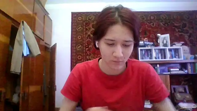 NickiKisinger online show from March 25, 2026, 5:13 am