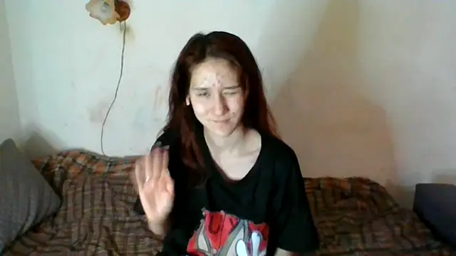 NickiKisinger online show from April 15, 2026, 5:14 am