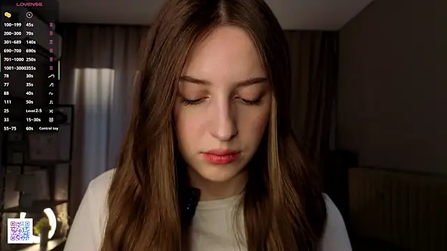 LeanneDinkle online show from March 28, 2026, 4:12 am