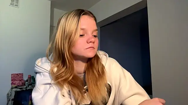 Tiffany Muse online show from March 28, 2026, 3:28 am