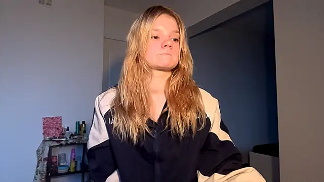 Tiffany Muse online show from March 29, 2026, 3:06 am