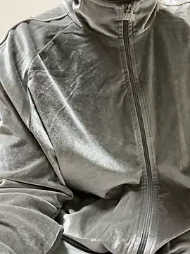 Snapshot of K0U-123 chatting on February 25, 2026, 6:39 pm K0U-123 online show from February 25, 2026, 6:39 pm