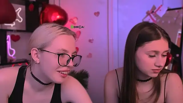 arianaa cat online show from February 21, 2026, 12:06 pm