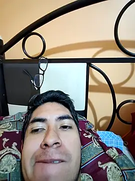 Aryane25 online show from March 18, 2026, 2:42 pm