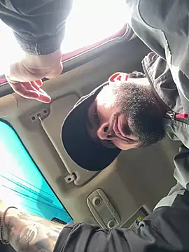 Snapshot of joeandlove chatting on January 31, 2026, 7:34 pm joeandlove online show from January 31, 2026, 7:34 pm