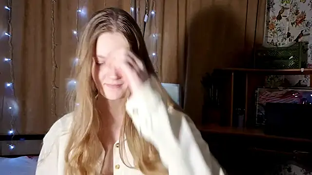 Snapshot of TaliaBerks chatting on February 2, 2026, 1:21 pm TaliaBerks online show from February 2, 2026, 1:21 pm