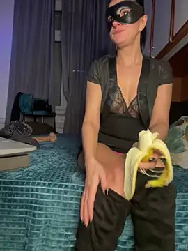 IRISKOSU online show from February 4, 2026, 9:53 pm