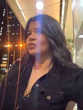 moonhelen online show from March 2, 2026, 2:36 am